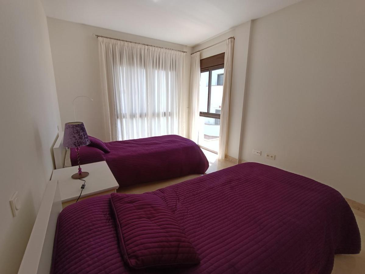 Amplio Apartamento En Portofino Alcaidesa Exterior foto